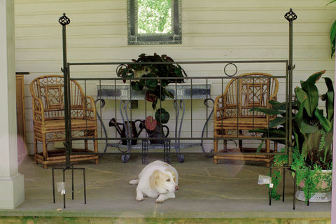 Fencing Shown as a Horizontal Trellis
